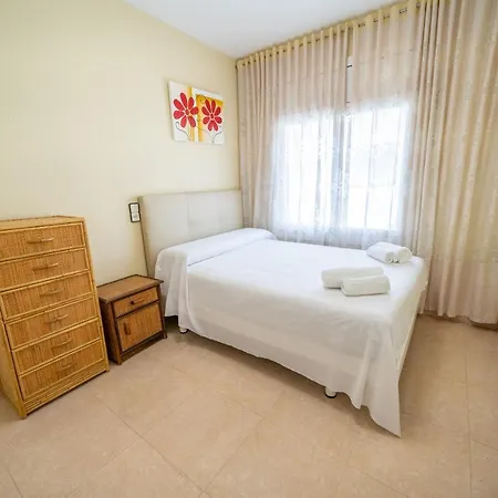Homeholidaysrentals Dona - Costa Barcelona Pineda de Mar